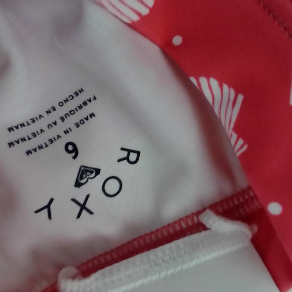 Desert Rose Seashell Angel-Sleeve Bikini - Picture 2 of 7